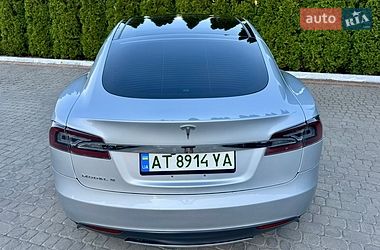 Ліфтбек Tesla Model S 2013 в Трускавці