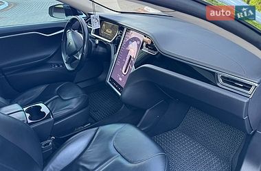 Ліфтбек Tesla Model S 2013 в Трускавці