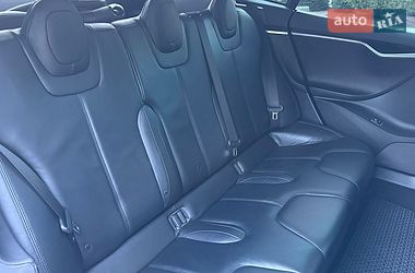 Ліфтбек Tesla Model S 2013 в Трускавці