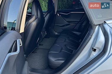 Ліфтбек Tesla Model S 2013 в Трускавці