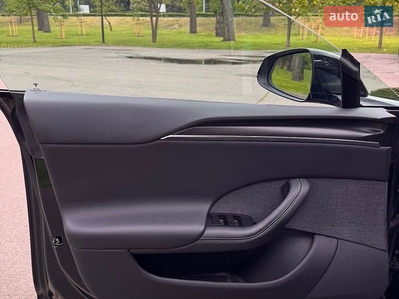 Лифтбек Tesla Model S 2022 в Киеве фото 9 Лифтбек Tesla Model S 2022 в Киеве
