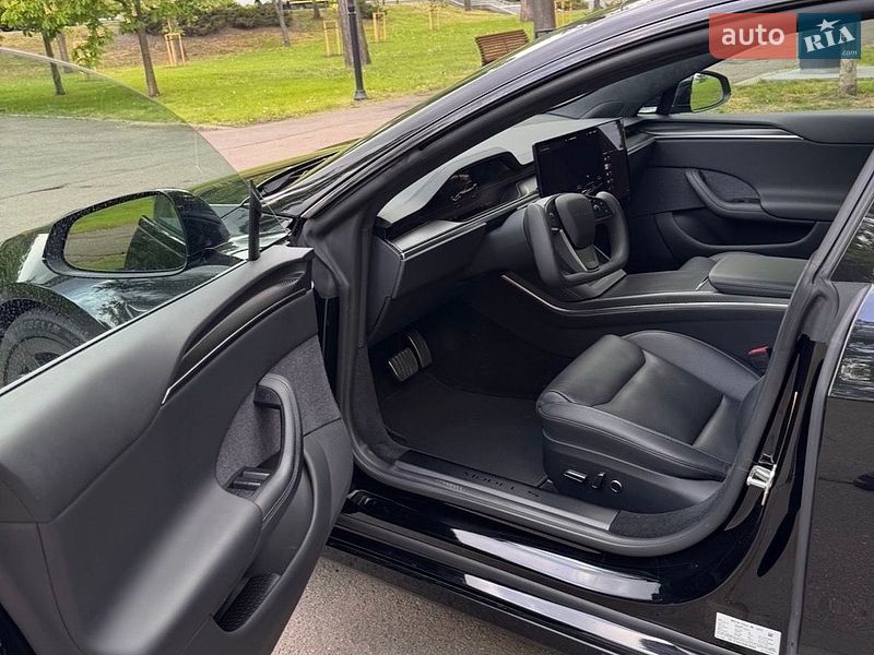 Лифтбек Tesla Model S 2022 в Киеве фото 13 Лифтбек Tesla Model S 2022 в Киеве