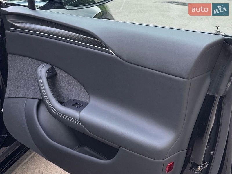 Лифтбек Tesla Model S 2022 в Киеве фото 14 Лифтбек Tesla Model S 2022 в Киеве