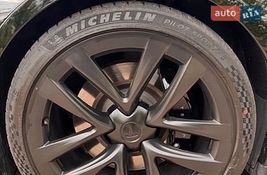Лифтбек Tesla Model S 2022 в Киеве фото 28 Лифтбек Tesla Model S 2022 в Киеве