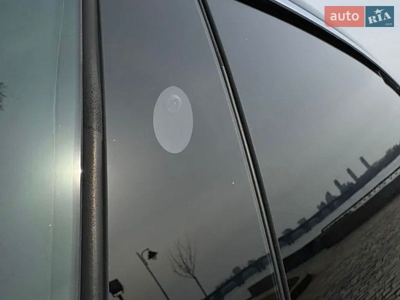 Ліфтбек Tesla Model S 2017 в Києві
