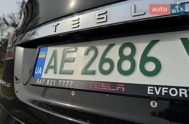 Ліфтбек Tesla Model S 2017 в Києві
