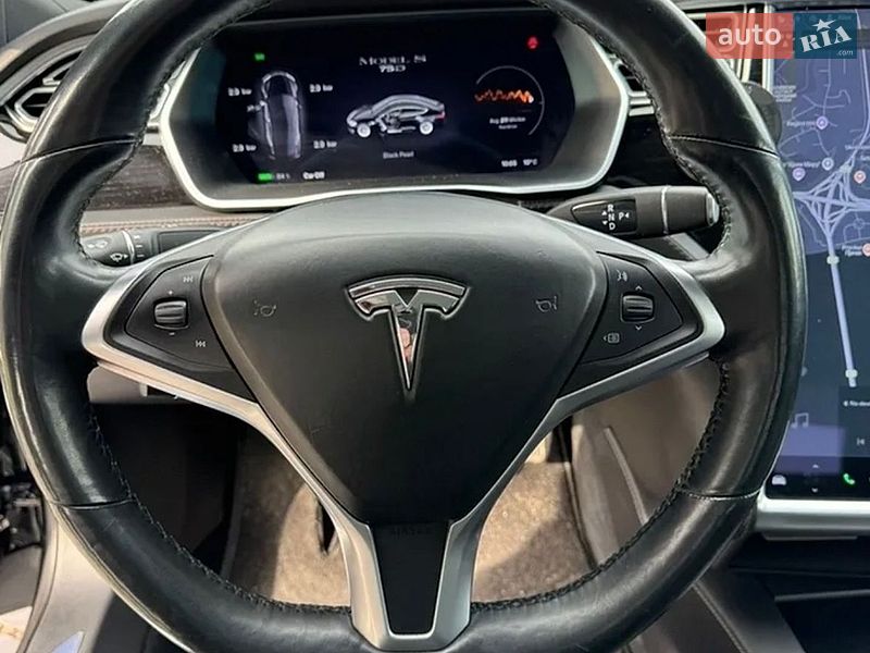 Ліфтбек Tesla Model S 2017 в Києві