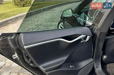 Ліфтбек Tesla Model S 2017 в Києві