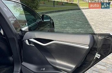 Ліфтбек Tesla Model S 2017 в Києві