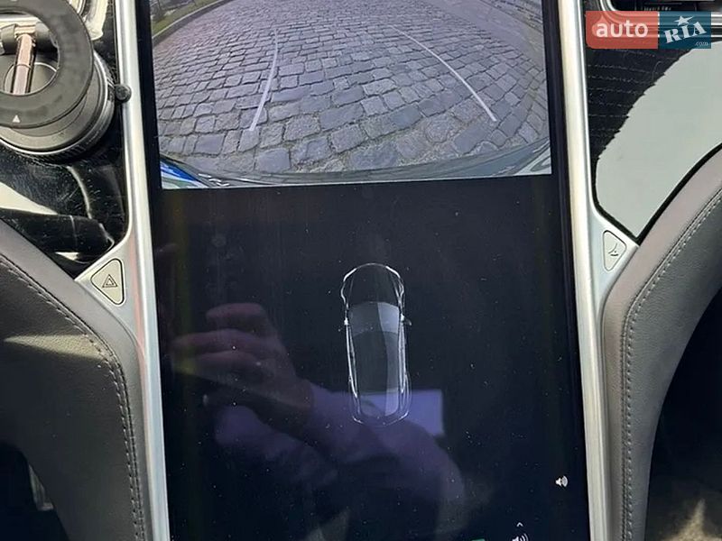 Ліфтбек Tesla Model S 2017 в Києві