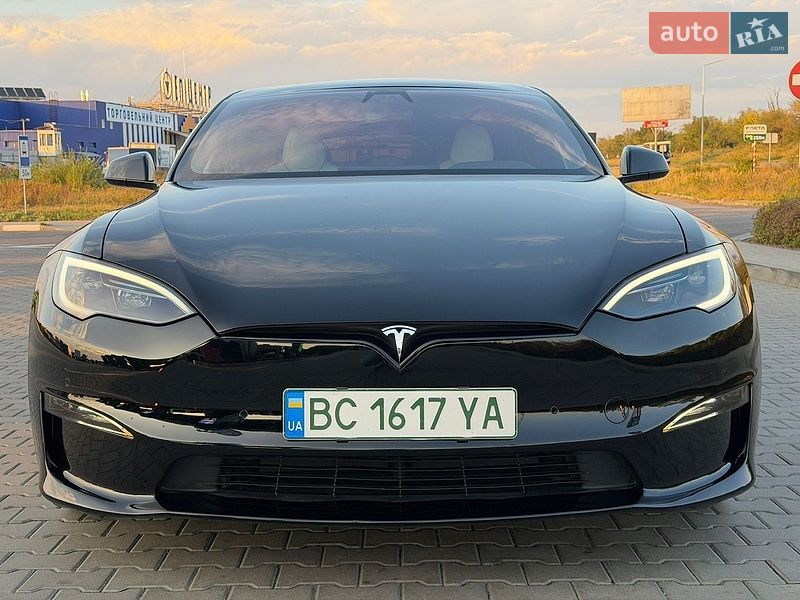 Лифтбек Tesla Model S 2021 в Стрые