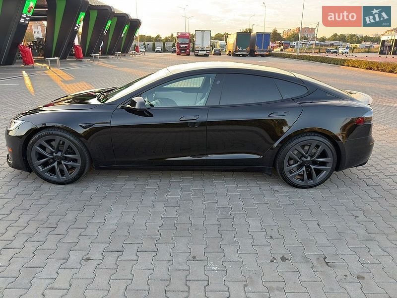 Лифтбек Tesla Model S 2021 в Стрые