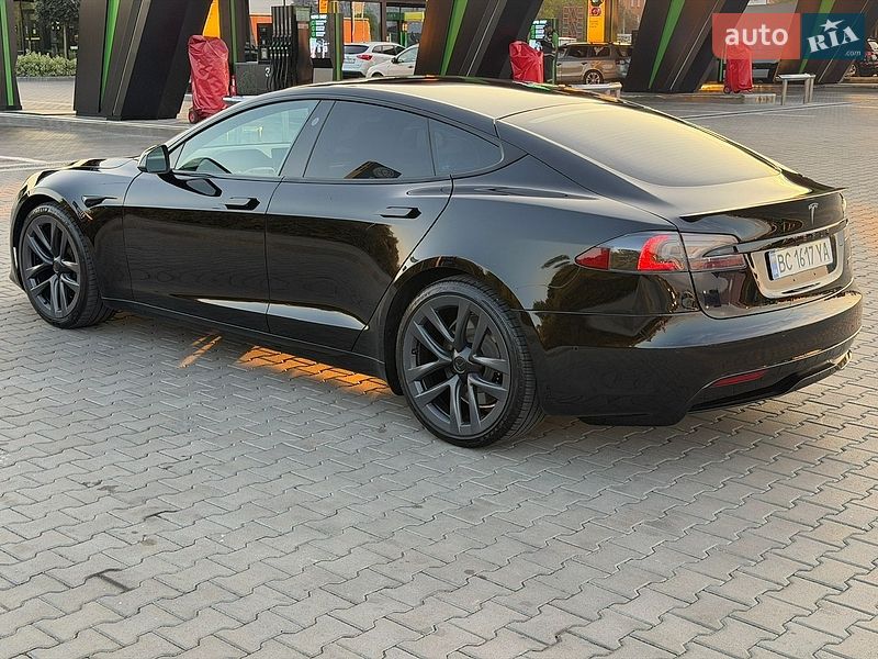 Лифтбек Tesla Model S 2021 в Стрые