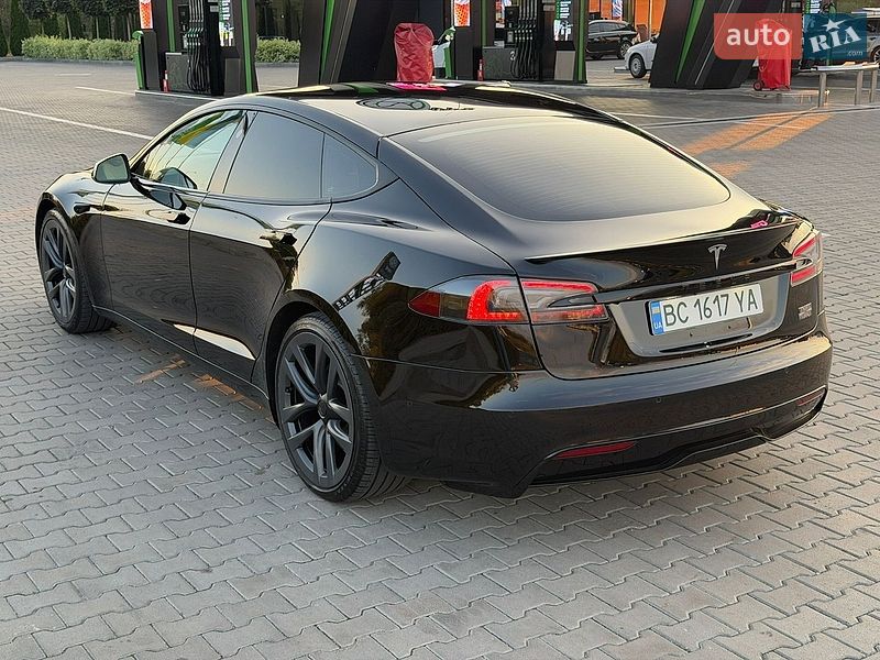 Лифтбек Tesla Model S 2021 в Стрые