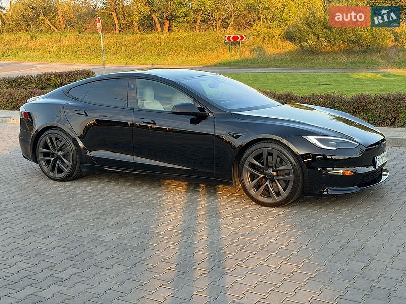Лифтбек Tesla Model S 2021 в Стрые