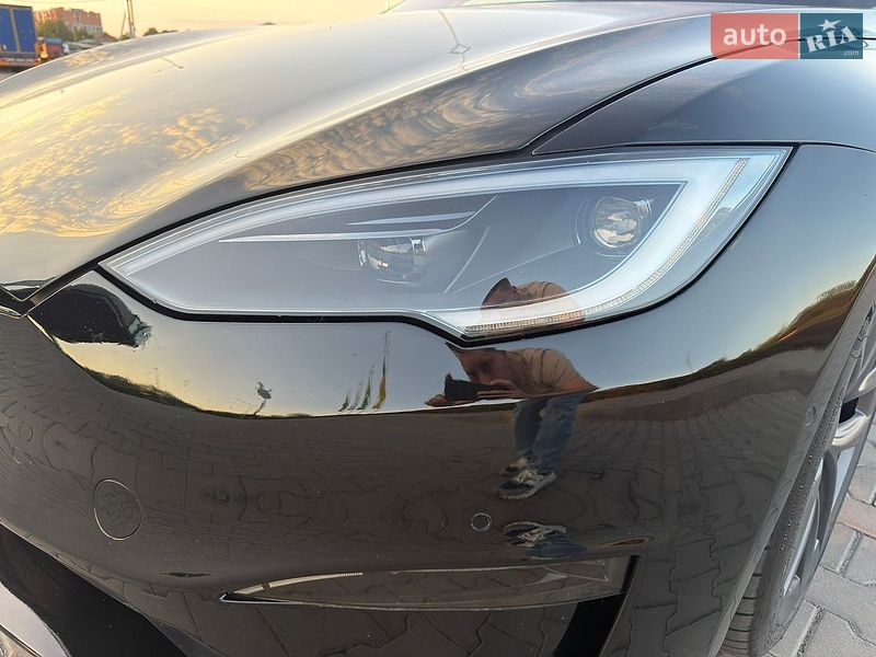 Лифтбек Tesla Model S 2021 в Стрые