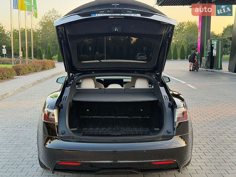 Лифтбек Tesla Model S 2021 в Стрые