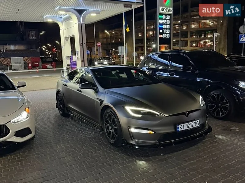 Tesla Model S 2023