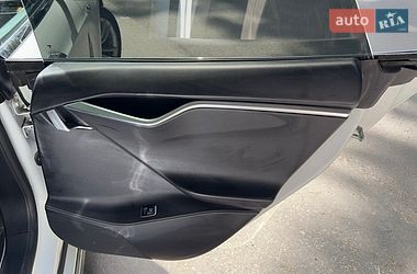 Ліфтбек Tesla Model S 2016 в Львові фото 12 Ліфтбек Tesla Model S 2016 в Львові
