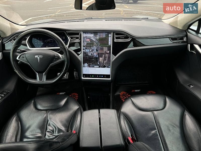 Ліфтбек Tesla Model S 2014 в Одесі