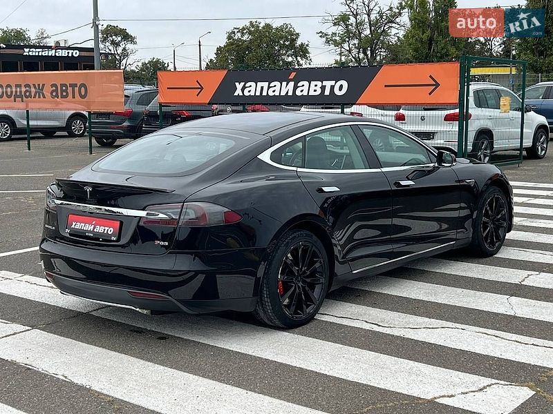 Ліфтбек Tesla Model S 2014 в Одесі