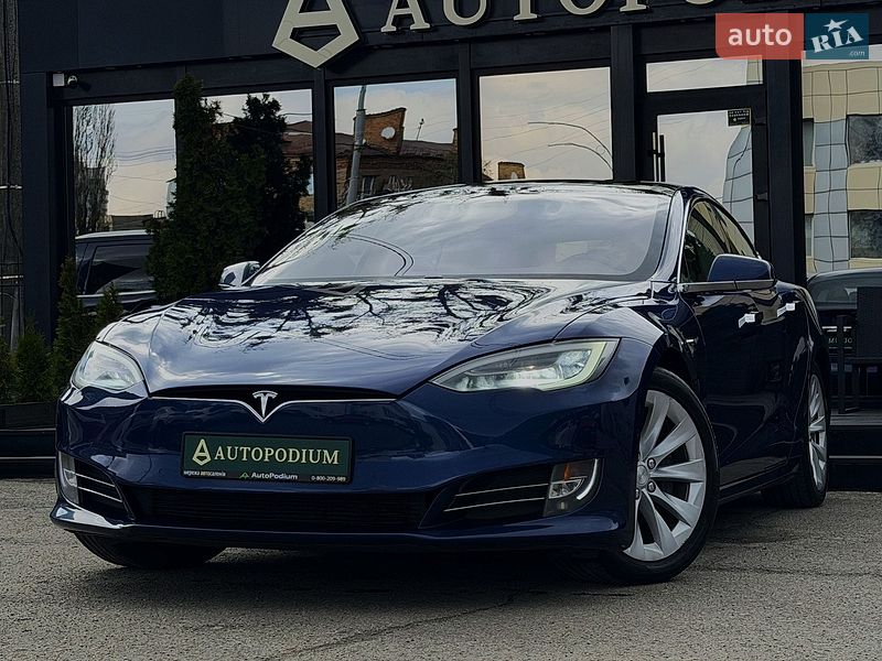 Ліфтбек Tesla Model S 2018 в Києві