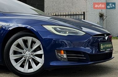 Ліфтбек Tesla Model S 2018 в Києві