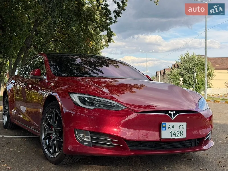 Tesla Model S