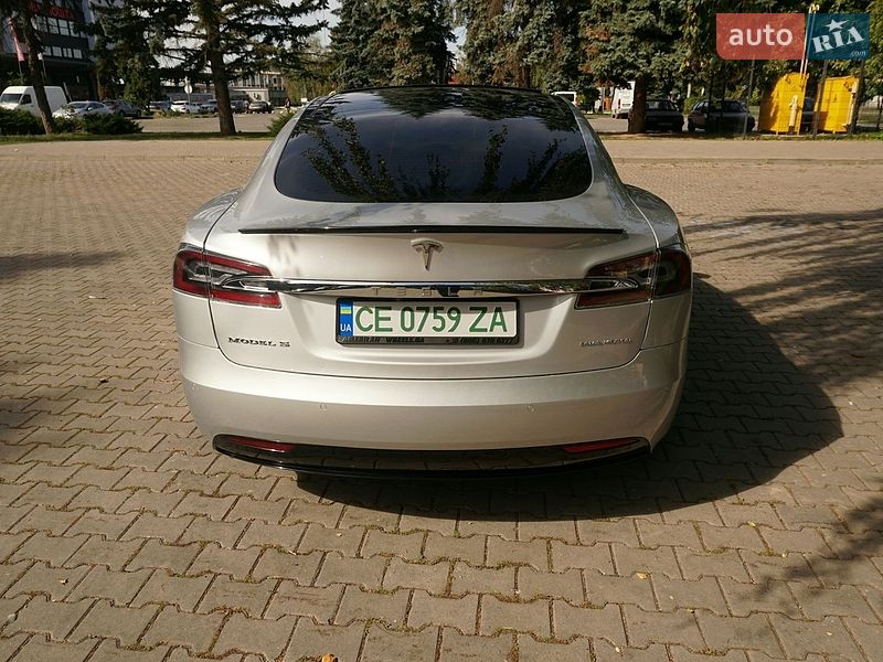 Лифтбек Tesla Model S 2018 в Черновцах фото 7 Лифтбек Tesla Model S 2018 в Черновцах