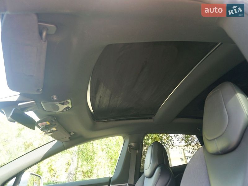 Лифтбек Tesla Model S 2018 в Черновцах фото 15 Лифтбек Tesla Model S 2018 в Черновцах