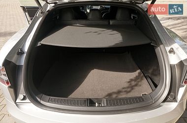 Лифтбек Tesla Model S 2018 в Черновцах фото 23 Лифтбек Tesla Model S 2018 в Черновцах
