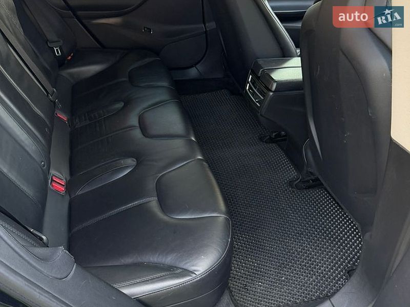 Лифтбек Tesla Model S 2013 в Киеве