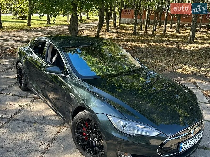 Tesla Model S