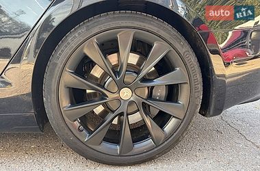 Ліфтбек Tesla Model S 2018 в Полтаві