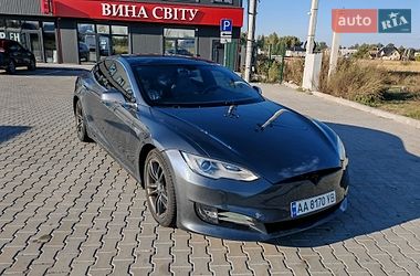 Ліфтбек Tesla Model S 2014 в Києві фото Ліфтбек Tesla Model S 2014 в Києві