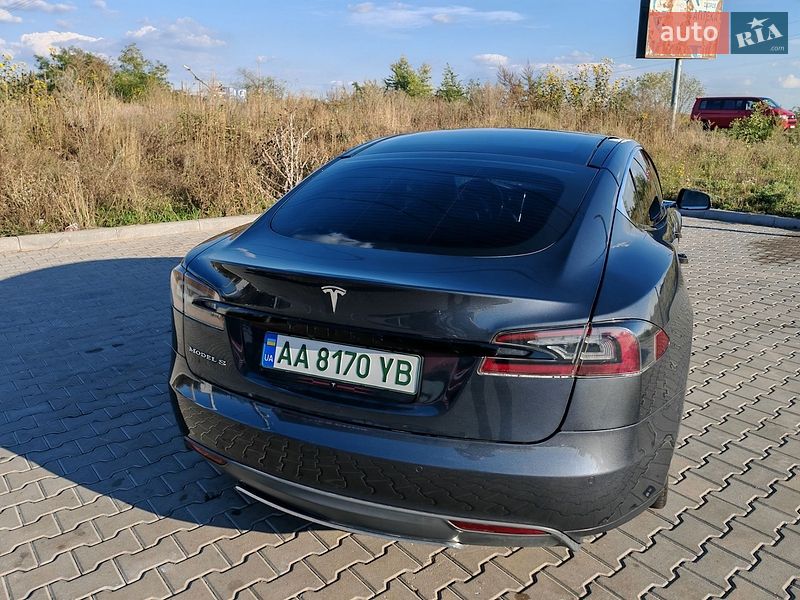 Ліфтбек Tesla Model S 2014 в Києві фото 7 Ліфтбек Tesla Model S 2014 в Києві