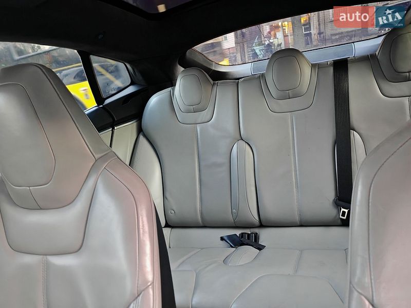 Ліфтбек Tesla Model S 2014 в Києві фото 5 Ліфтбек Tesla Model S 2014 в Києві