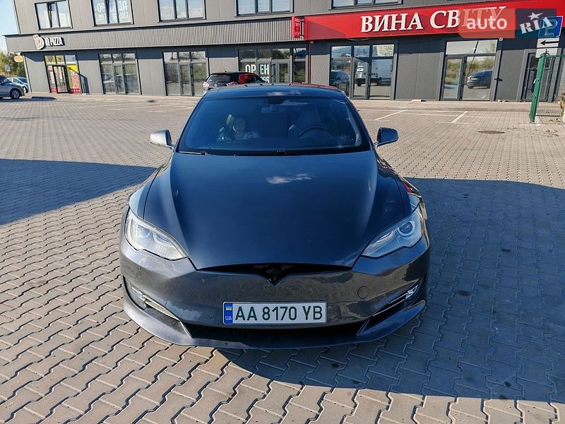 Ліфтбек Tesla Model S 2014 в Києві фото 6 Ліфтбек Tesla Model S 2014 в Києві