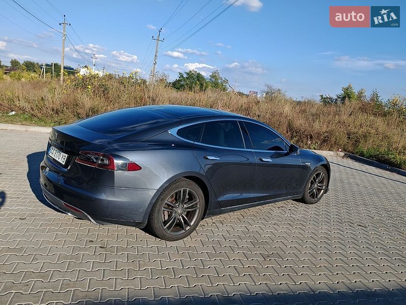 Ліфтбек Tesla Model S 2014 в Києві фото 8 Ліфтбек Tesla Model S 2014 в Києві
