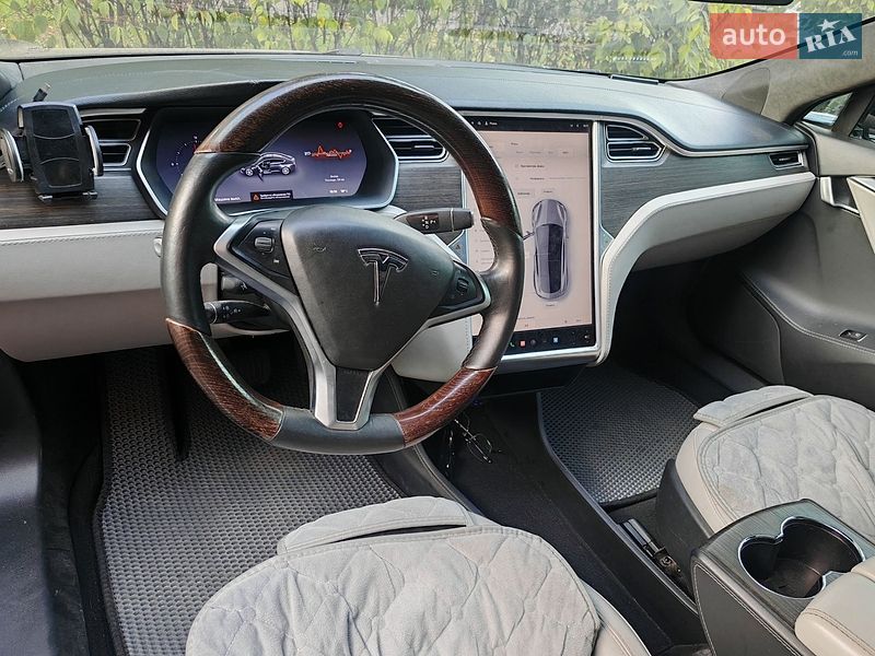 Ліфтбек Tesla Model S 2014 в Києві фото 3 Ліфтбек Tesla Model S 2014 в Києві