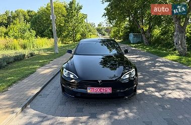 Лифтбек Tesla Model S 2023 в Ровно