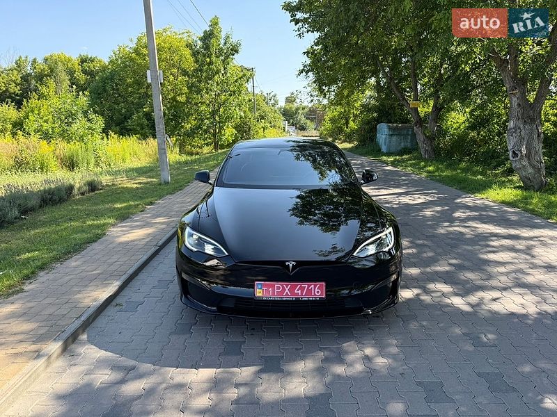 Лифтбек Tesla Model S 2023 в Ровно