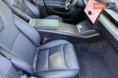 Лифтбек Tesla Model S 2023 в Ровно