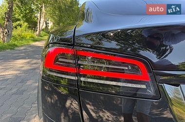 Лифтбек Tesla Model S 2023 в Ровно