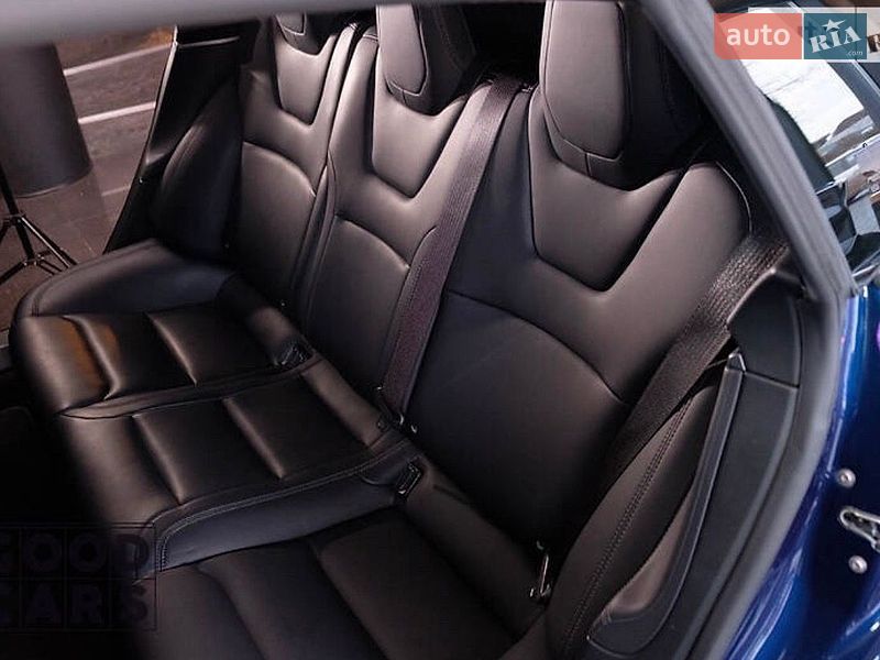 Лифтбек Tesla Model S 2019 в Белгороде-Днестровском