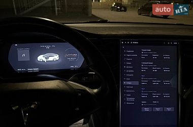 Ліфтбек Tesla Model S 2017 в Івано-Франківську