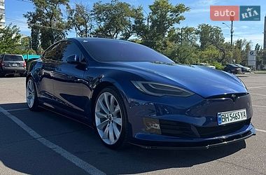 Лифтбек Tesla Model S 2017 в Одессе