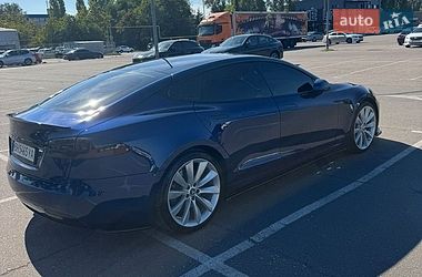 Лифтбек Tesla Model S 2017 в Одессе