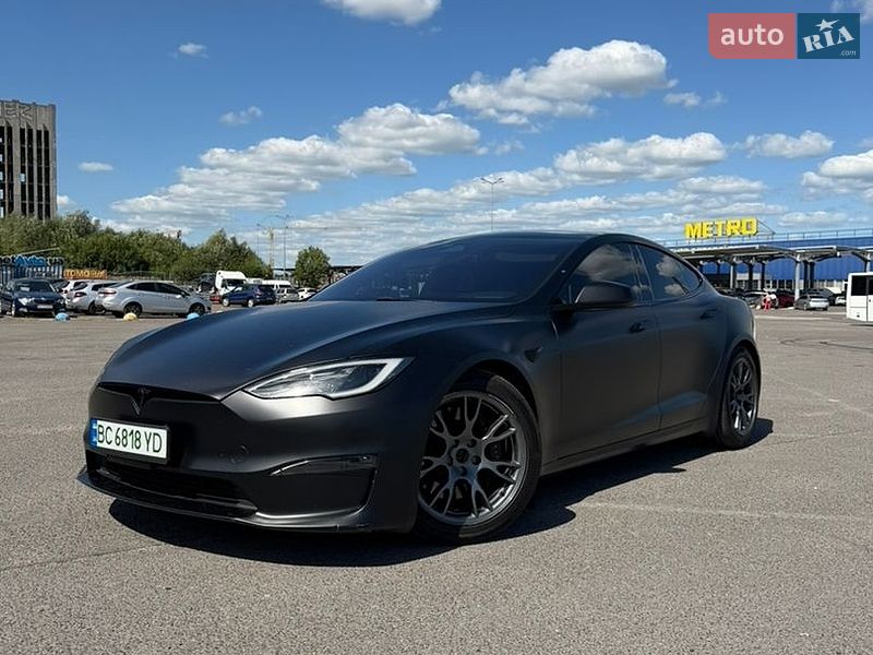 Лифтбек Tesla Model S 2023 в Львове