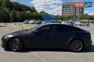 Лифтбек Tesla Model S 2023 в Львове